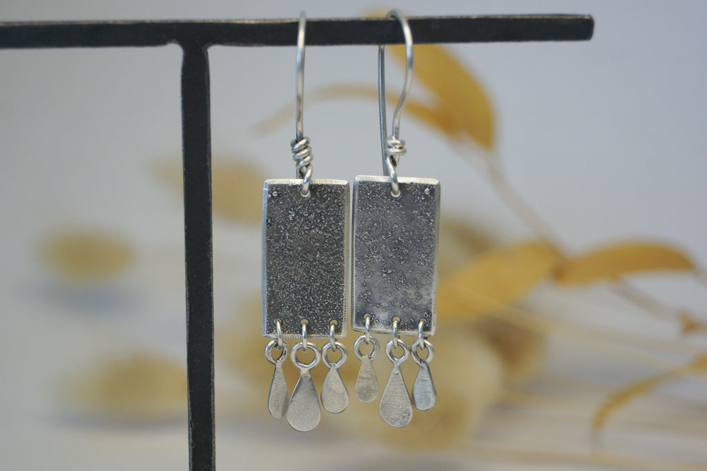 dew kissed 007 | textured silver earrings w/ tiny tassels